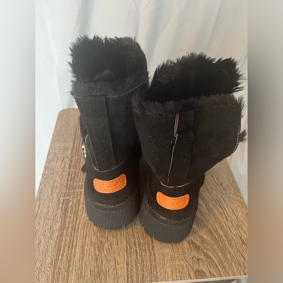 NWOB Cozy Black Suede Chelsea Side zipper booties NEVER WORN - Picture 6 of 15